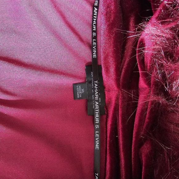 TAHARI Womens Burgundy Faux Fur Solid Long Sleeve Open
Cardigan Sweater Size XL - Picture 8 of 15